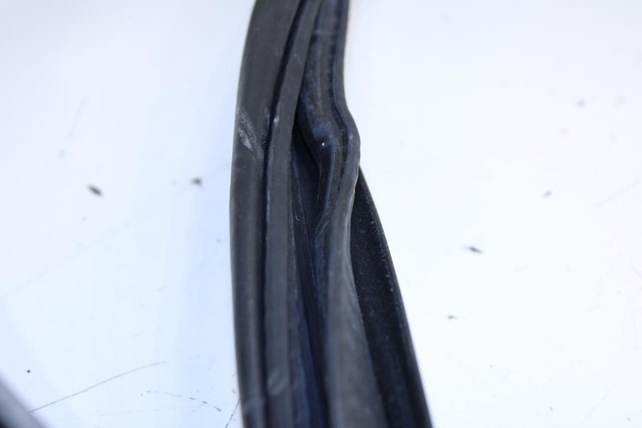 11-21 Jeep Grand Cherokee Limited Rear Left Door Weatherstrip On Body 55399255AE - Alshned Auto Parts