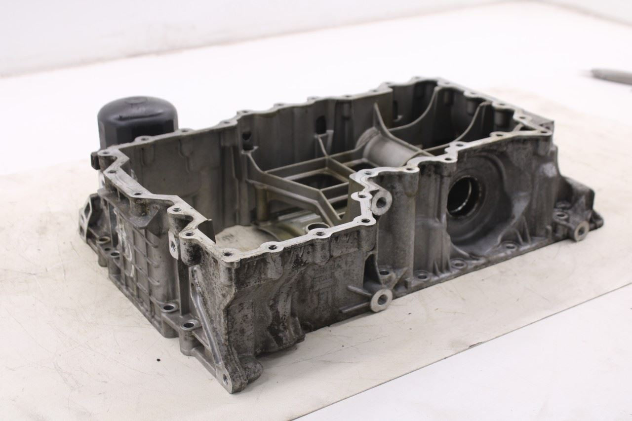 2010-2015 BMW 750i xDrive 4.4L Twin Turbo AWD Engine Motor Upper Oil Pan 76055242