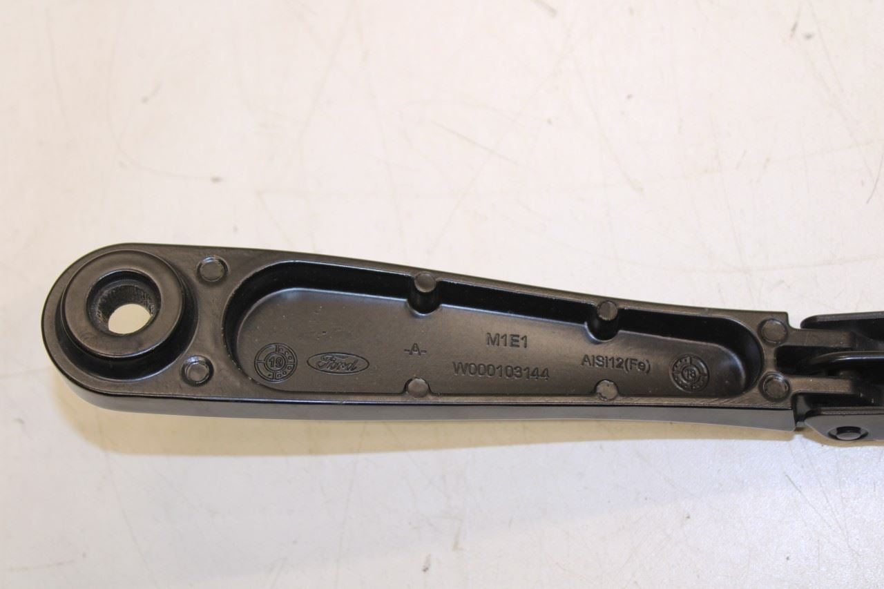2020-2025 Ford Escape SEL Front Left Driver and Right Side Windshield Wiper Arm - Alshned Auto Parts