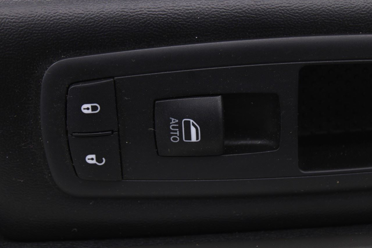 2015-2017 Dodge Durango SXT Front Right Side Door Trim Panel 1GS783X9AI OEM - Alshned Auto Parts