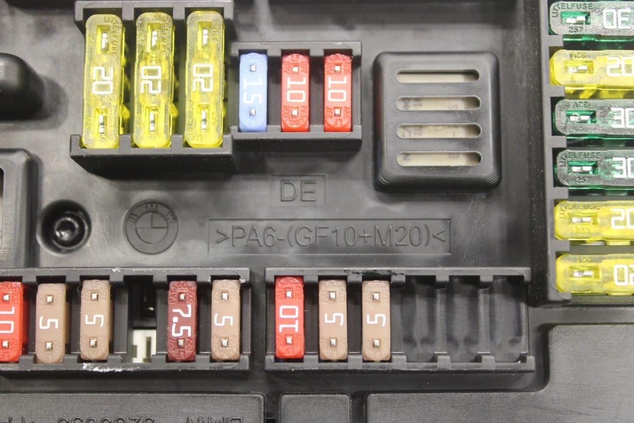 2014-18 BMW X5 xDrive35i 3.0L Front Cabin Power Distribution Fuse Main Relay Box - Alshned Auto Parts