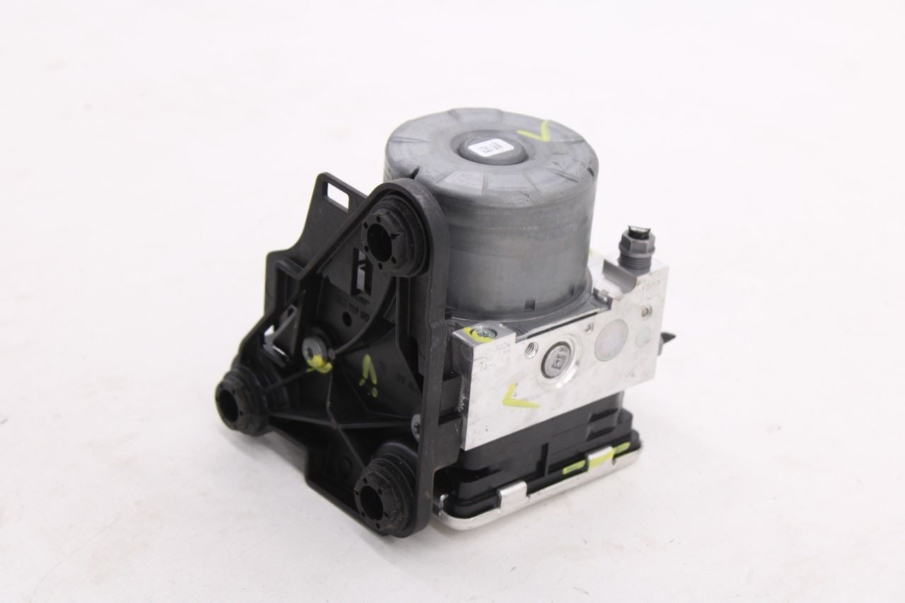 2019-2024 Volkswagen Jetta SE 1.5L ABS Anti Lock Brake Pump Control Module OEM3