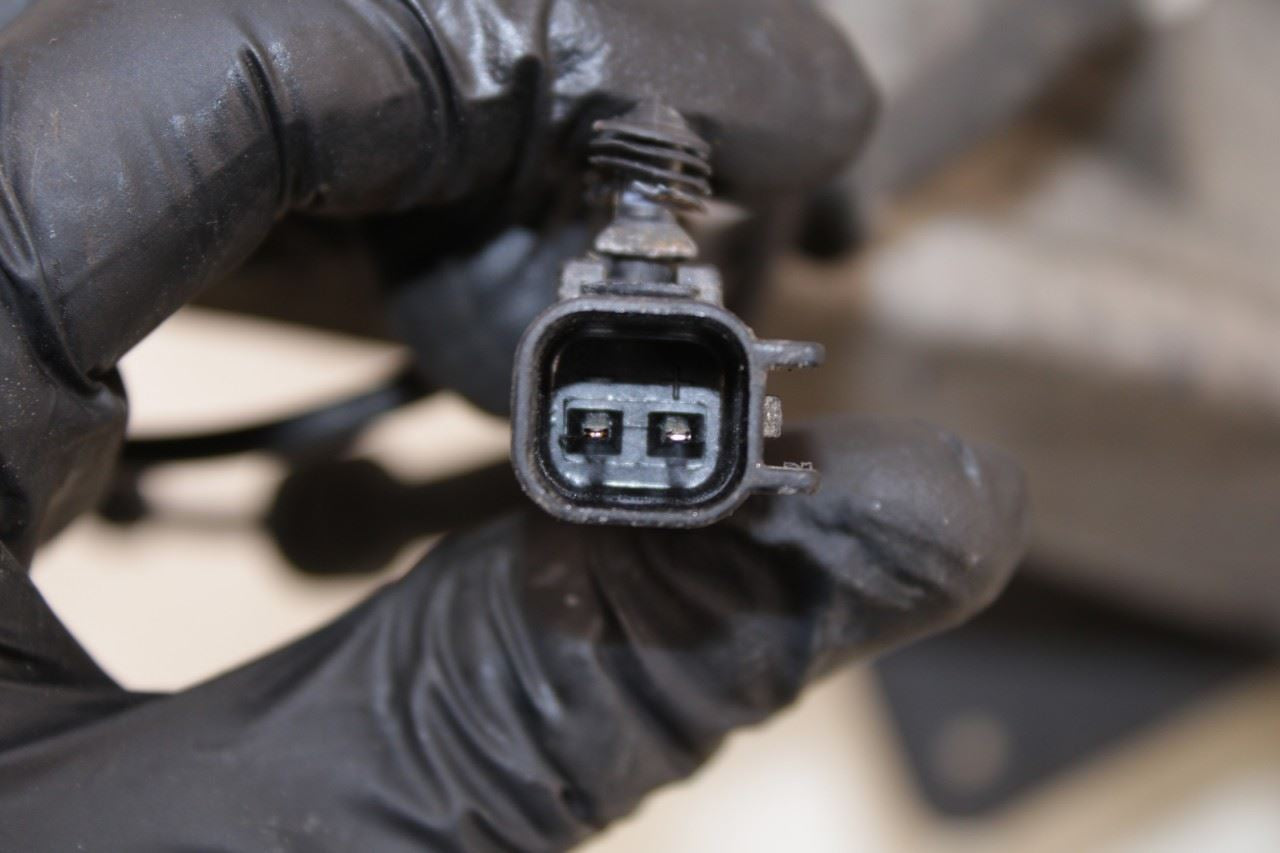 2016-2021 Jeep Grand Cherokee Summit Front Left Driver Side Spindle Knuckle Hub - Alshned Auto Parts