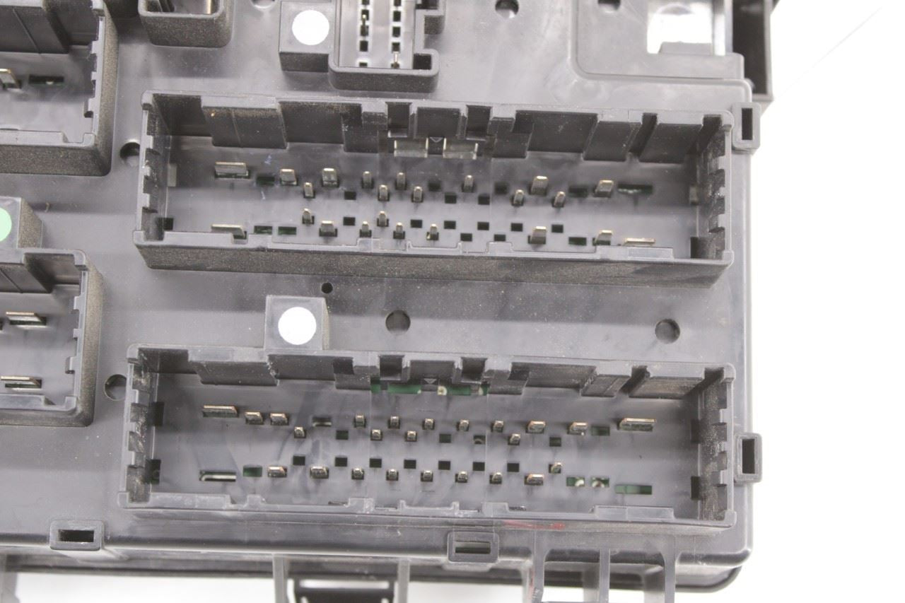 16-17 Jeep Grand Cherokee 5.7L IPDM Intelligent Power Distribution Center *ReaD* - Alshned Auto Parts