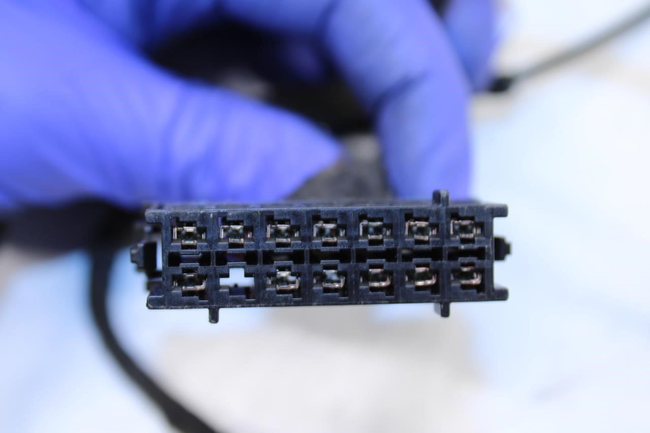 07-11 Mercedes-Benz S550 Front LH Side Seat Track Adjust Motors Set 2208201542 - Alshned Auto Parts