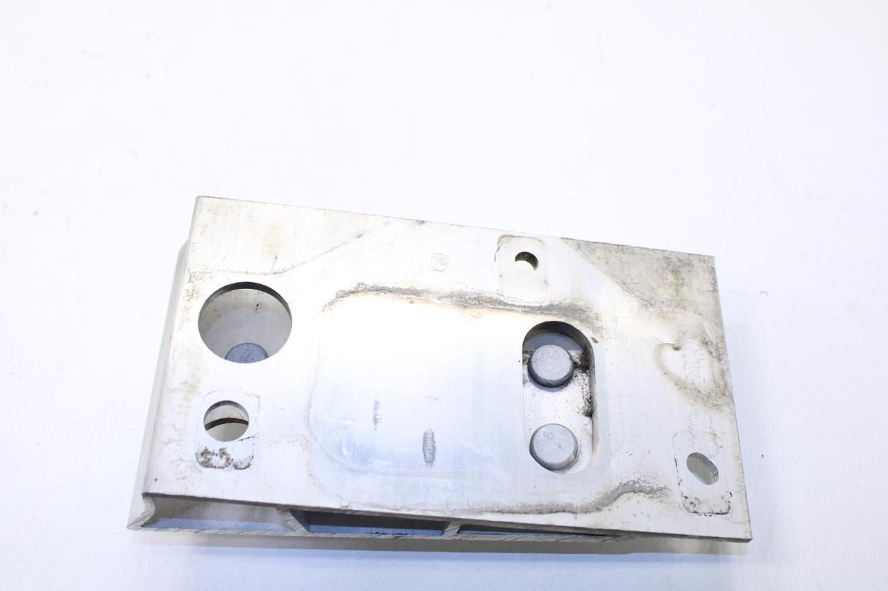 13-24 Nissan Pathfinder SV Rear Left and Right Bumper Reinforcement Stay Bracket - Alshned Auto Parts