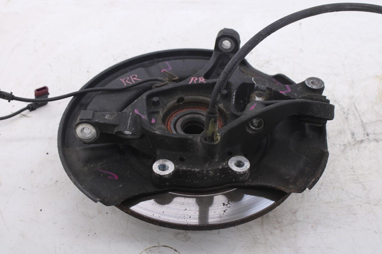 2003-2006 Mercedes-Benz E500 Rear Right Side Spindle Knuckle Hub 211-350-84-0812
