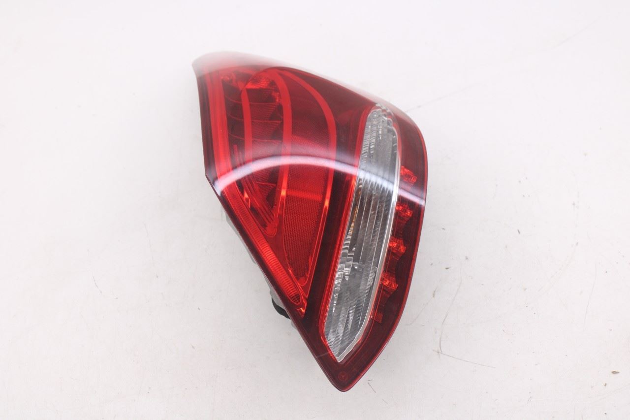 2015-2018 Mercedes-Benz C300 4Matic Rear Right Passenger Side Tail Light Lamp - Alshned Auto Parts