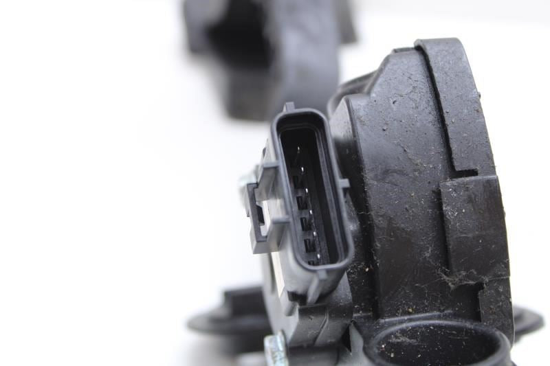 2014-2019 Kia Soul Gas Pedal Throttle Accelerator Sensor 32700-B2110 OEM - Alshned Auto Parts