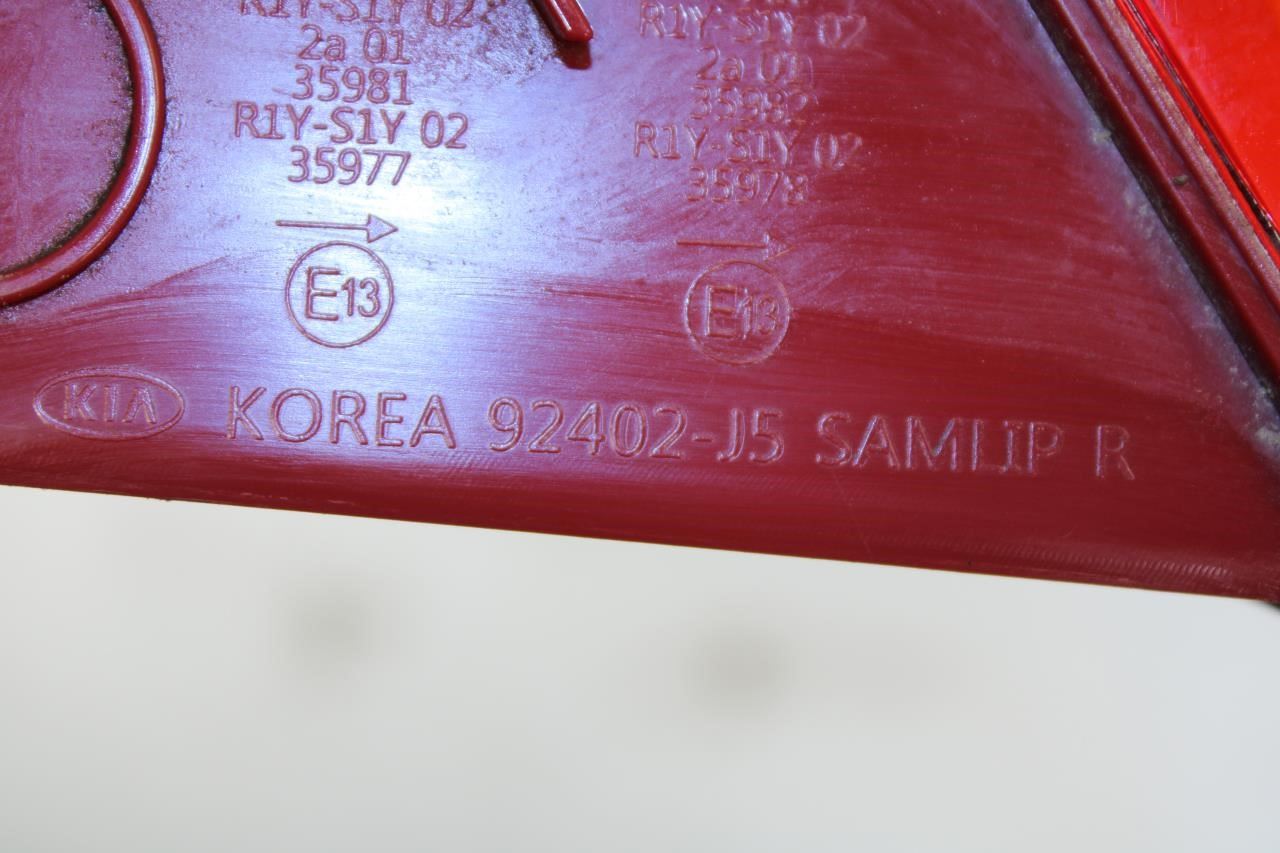 22-23 Kia Stinger GT1 Rear Right Side LED Tail Light Lamp 92402-J5620 OEM *ReaD* - Alshned Auto Parts
