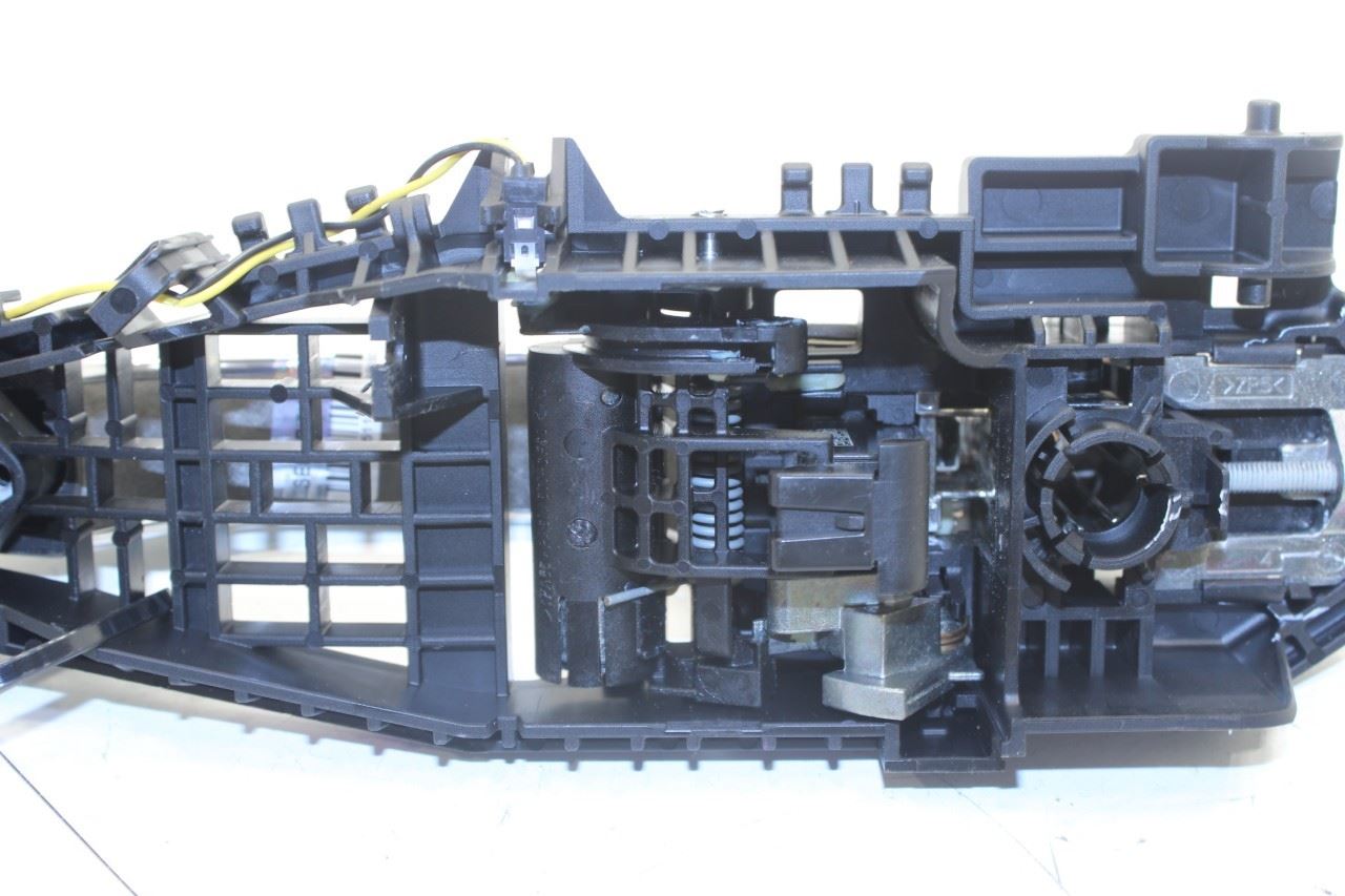 2017-2021 Maserati Ghibli 3.0L RWD Rear Driver Left Side Door Exterior Handle - Alshned Auto Parts