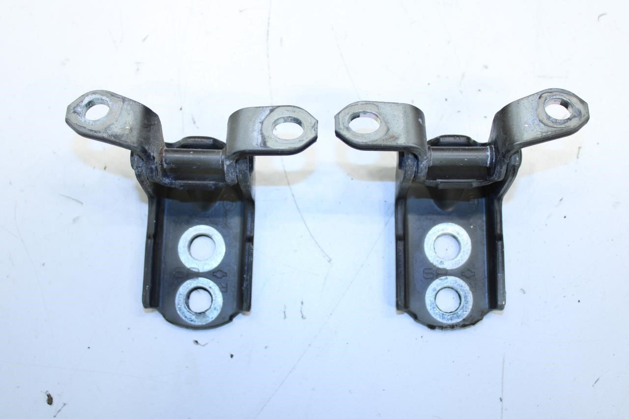 13-19 Nissan Sentra SV Front RH Side Door Hinge Upper and Lower 82421-4P00A OEM - Alshned Auto Parts