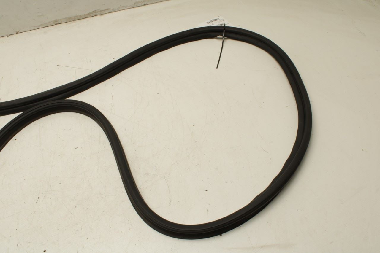 2023-25 Kia Sportage Hybrid EX Liftgate Back Door Weatherstrip Seal 81761-P1200 - Alshned Auto Parts