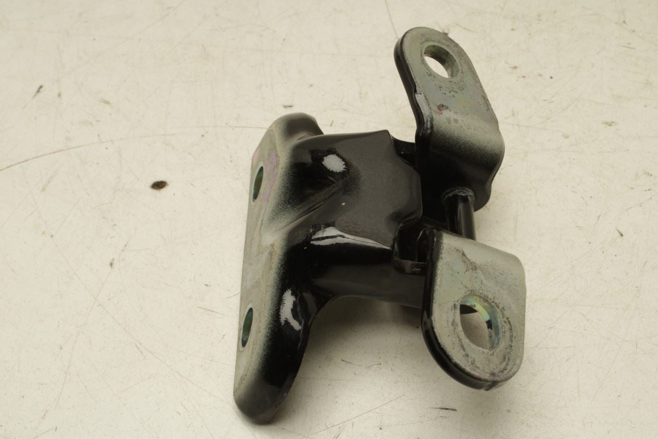 23-25 Kia Sportage Hybrid EX Rear RH Door Hinge Upper and Lower Pair 79420-D8000 - Alshned Auto Parts