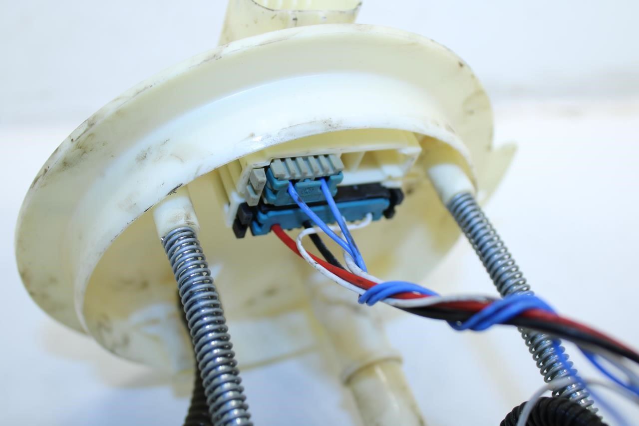 2020-2024 GMC Terrain Denali 1.5L Fuel Pump Assembly 84997195 OEM - Alshned Auto Parts