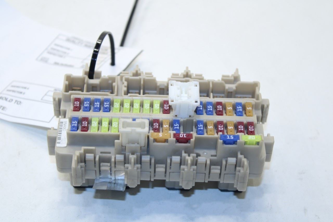 17-20 Nissan Pathfinder SV 3.5L Cabin Instrument Panel Fuse Relay Junction Block - Alshned Auto Parts