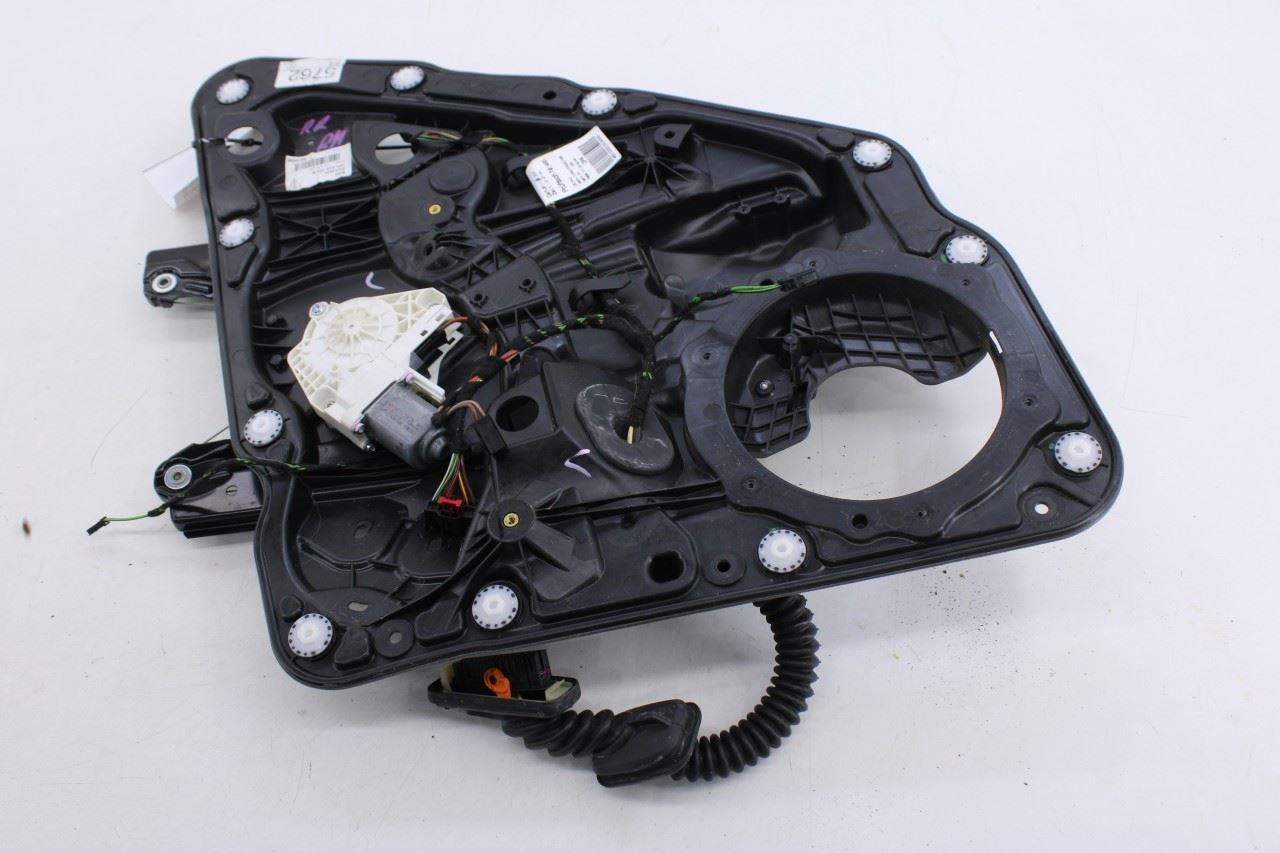 2011-18 Porsche Cayenne S Rear Right Door Window Regulator w/ Carrier and Motor0