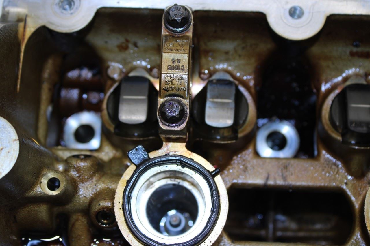 11-16 Porsche Panamera 4 3.6L AWD Left Side Engine Cylinder Head 946-104-016-06 - Alshned Auto Parts