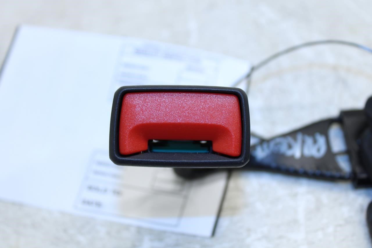 19-24 Audi Q3 S Line Rear Center 2nd Row Seat Belt Buckle 5NA-857-740-A-MNB OEM - Alshned Auto Parts