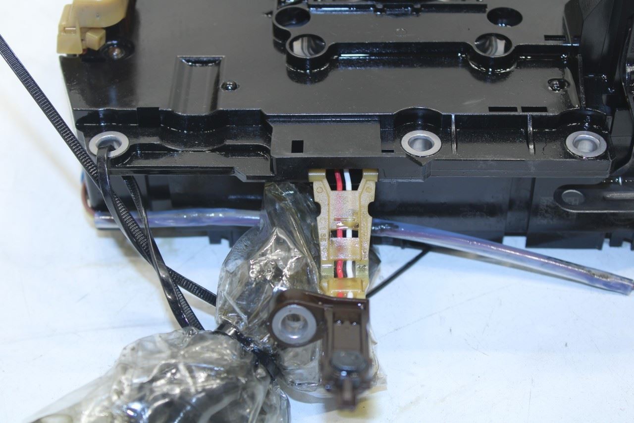 13-16 BMW 328i xDrive SULEV 2L AWD Auto Transmission Valve Body 99K 24347647840 - Alshned Auto Parts