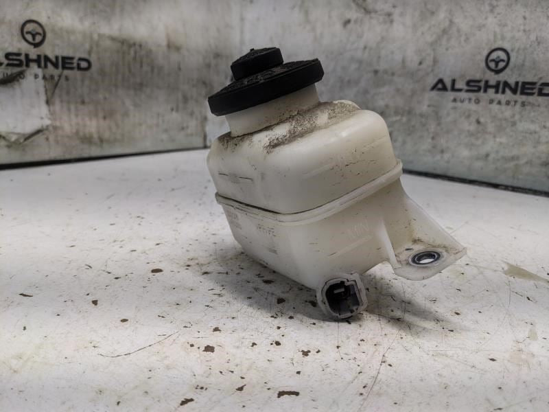 2011-2020 Toyota Sienna Brake Master Cylinder Reservoir Tank 47220-0E060 OEM - Alshned Auto Parts