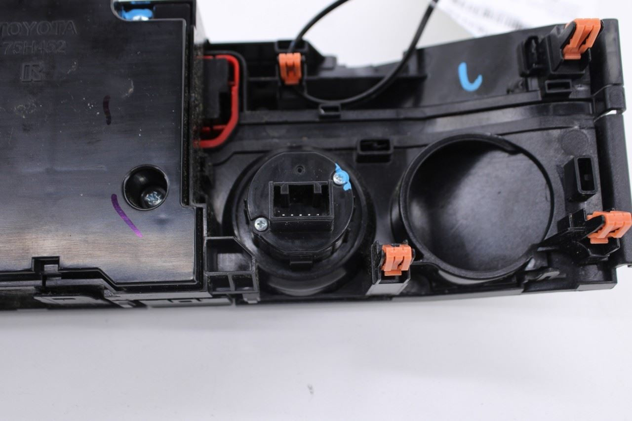 2018-2023 Toyota Tacoma SR5 AC Heater Temperature Climate Control 55900-04162-B06