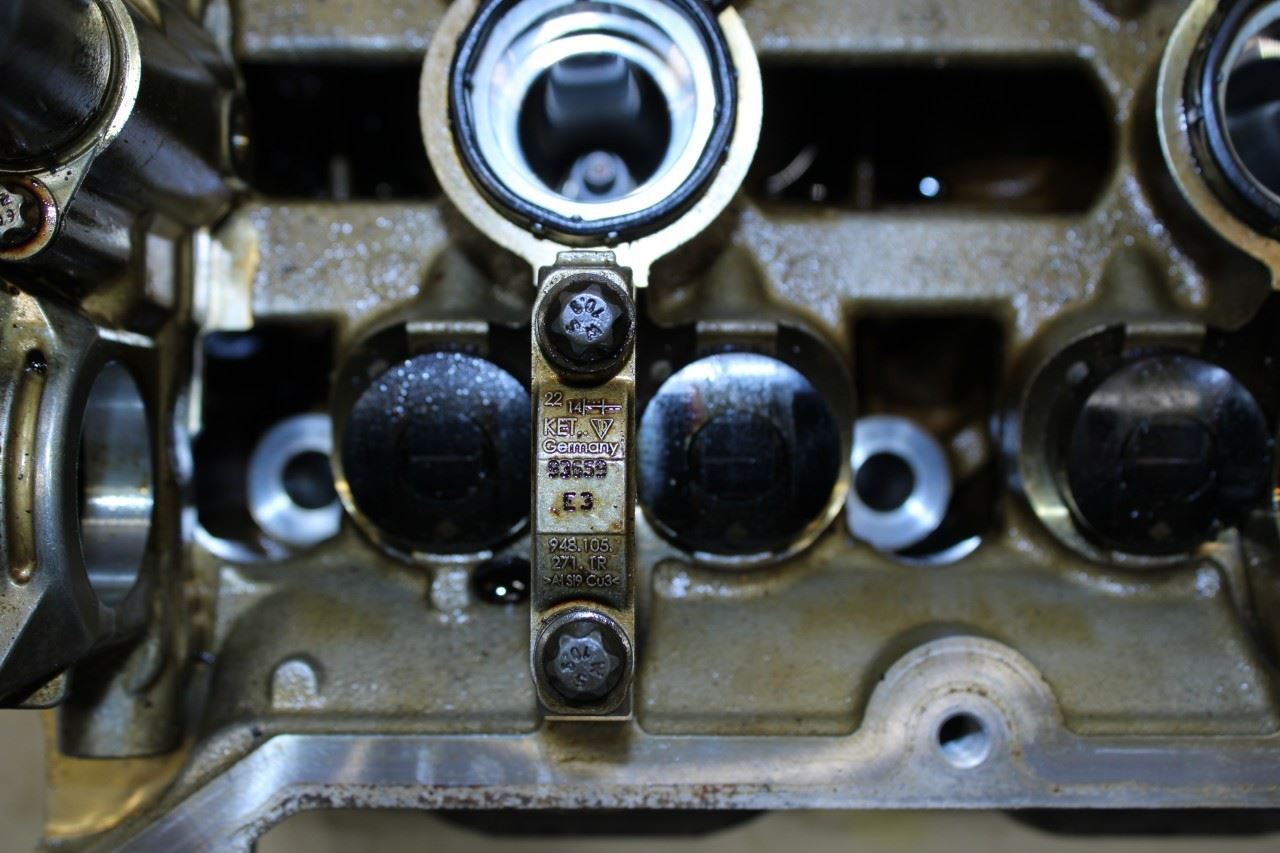 11-16 Porsche Panamera 4 3.6L AWD Right Side Engine Cylinder Head 948-105-260-2R - Alshned Auto Parts