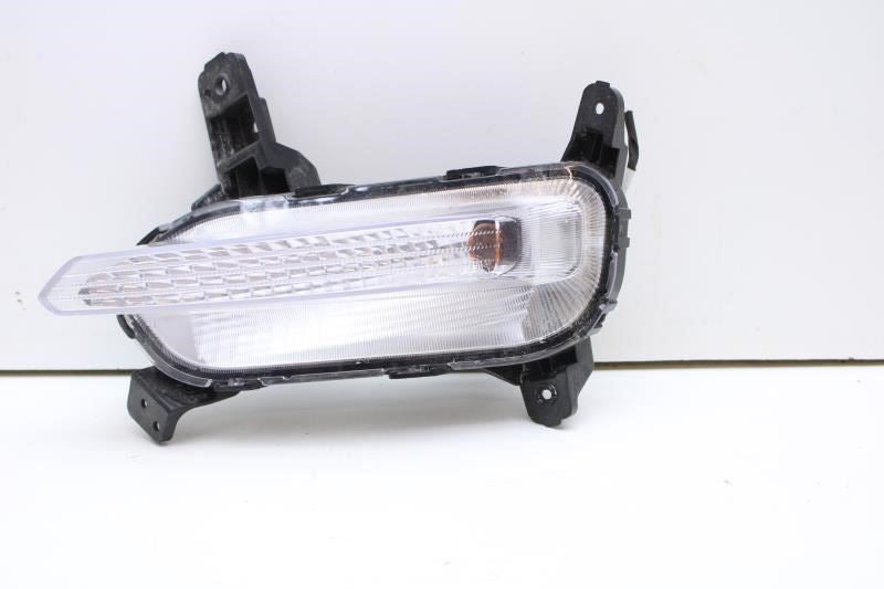 2019-2021 Kia Forte Front Right Side Park Turn Signal Lamp 92304-M7000 OEM - Alshned Auto Parts