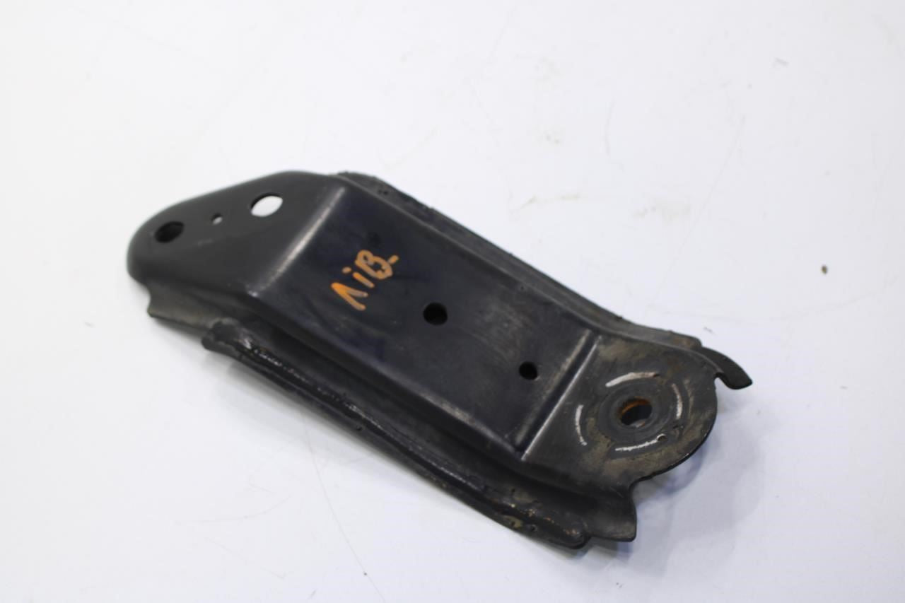 2013-2020 Nissan Pathfinder SV Front Left and Right Crossmember Stopper Bracket - Alshned Auto Parts