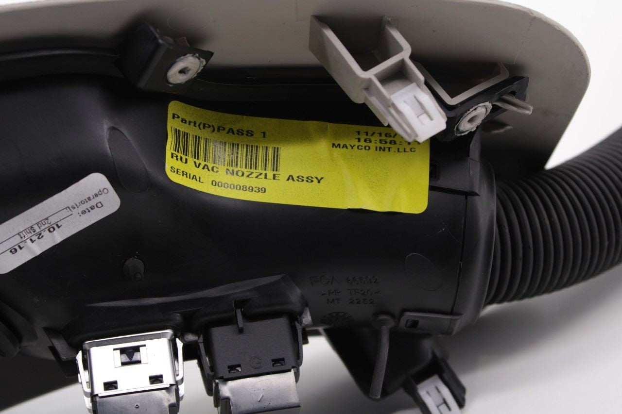 2017-20 Chrysler Pacifica Rear Left Quarter Panel Built-In Vacuum Cleaner Switch - Alshned Auto Parts