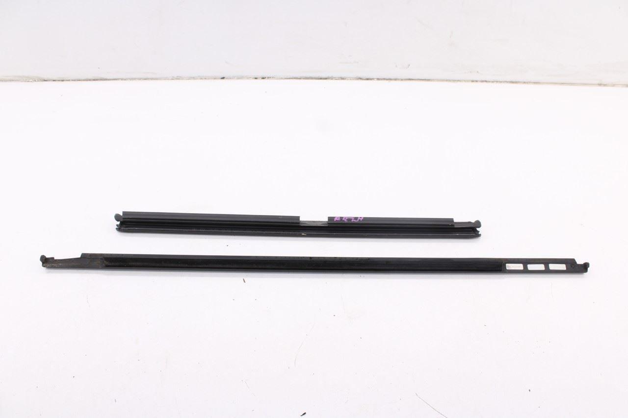 11-18 Porsche Cayenne S Rear Left Door Outer and Inner Belt Molding Weatherstrip6