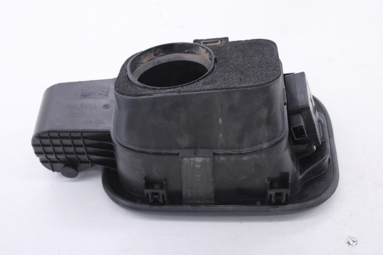 2021-2023 Hyundai Santa Fe SEL 2.5L Fuel Tank Filler Housing Door Lid Cover OEM8