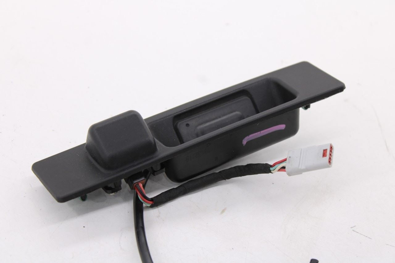 2018-2024 Chevrolet Equinox LT Rear Liftgate Lower Applique Pull Handle 846086595