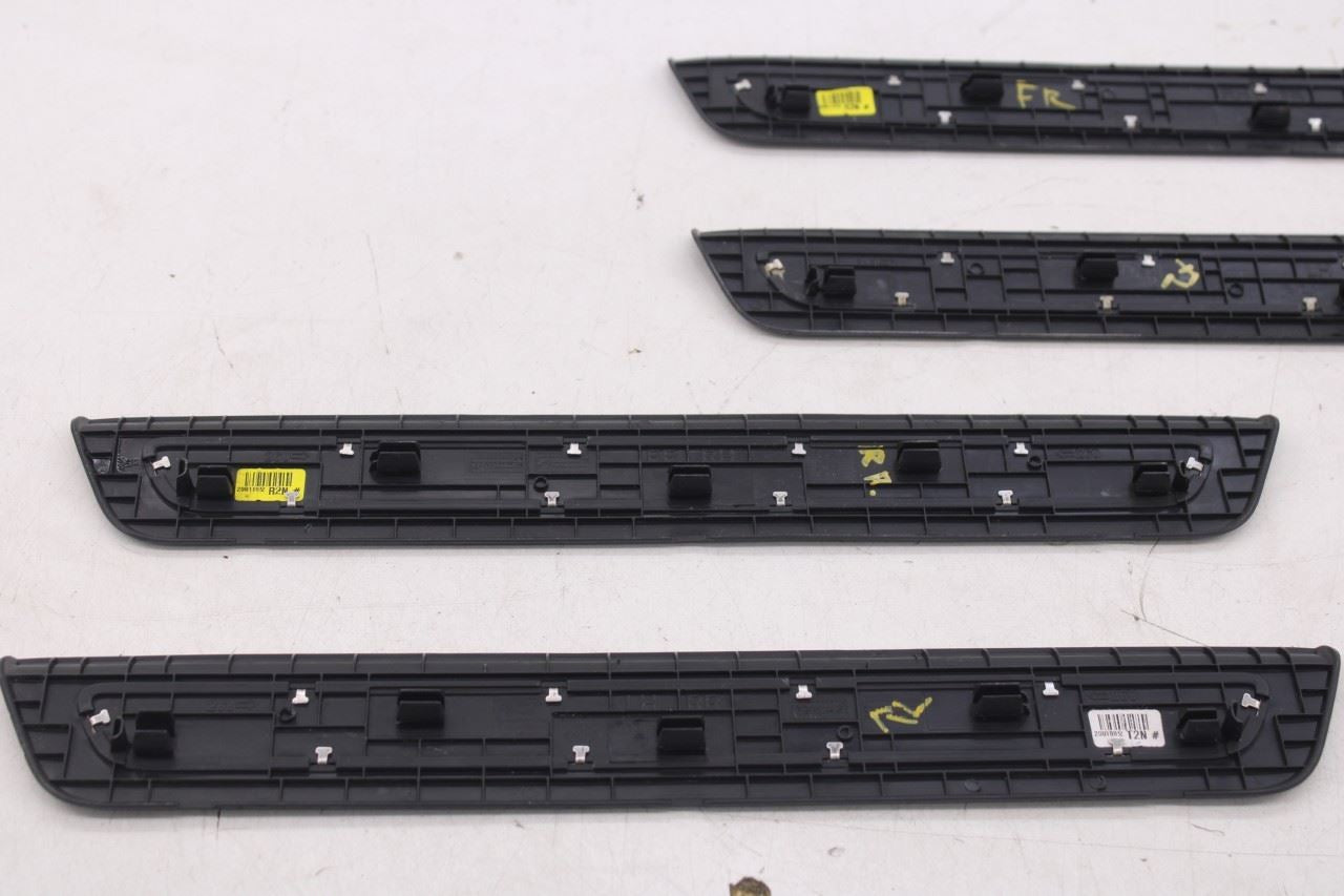 20-26 Hyundai Palisade Limited AWD FR and RR RH and Left Door Sill Scuff Plate9