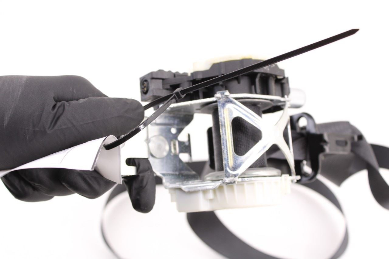 2013-17 Ram 1500 Laramie Crew Cab Front Passenger Right Side Seat Belt Retractor - Alshned Auto Parts