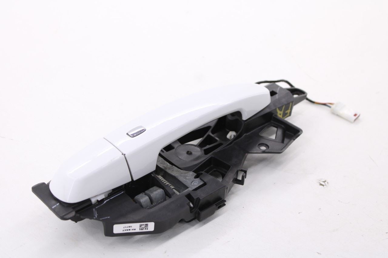18-24 Chevrolet Equinox LT 1.5L Front Passenger Right Side Door Exterior Handle - Alshned Auto Parts
