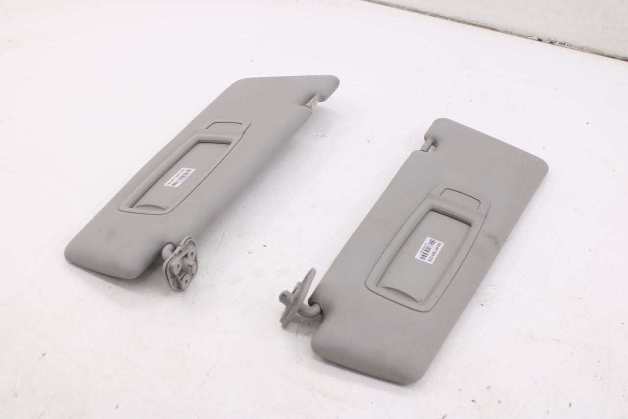 2007-13 BMW X5 xDrive35i 3.0L Front Right and Left Side Sun Visor Set w/ Mirror10