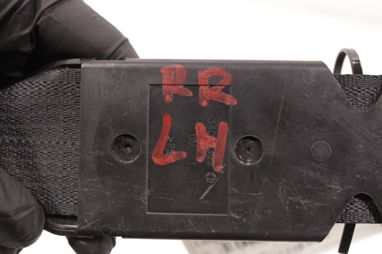 13-18 Ram 2500 Tradesman Crew Cab Rear Driver Left Side 2nd Row Seat Belt Buckle - Alshned Auto Parts