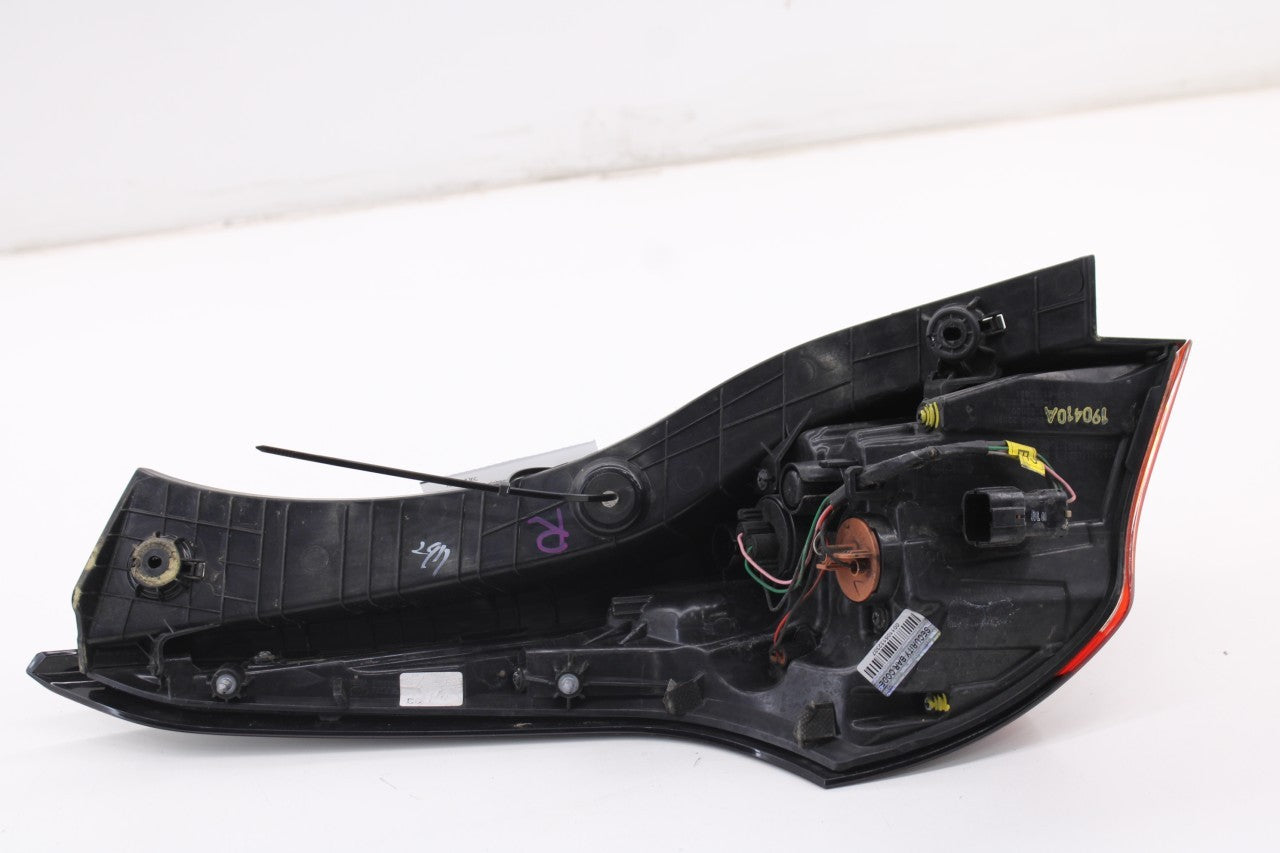 2019-2021 Hyundai Veloster Rear Right Passenger Side Tail Light Lamp 92402-J30106