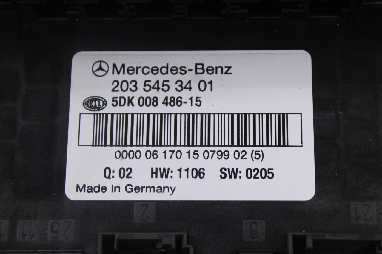 06-09 Mercedes-Benz CLK 350 RWD Rear Trunk SAM Module Fuse Relay Junction Block9
