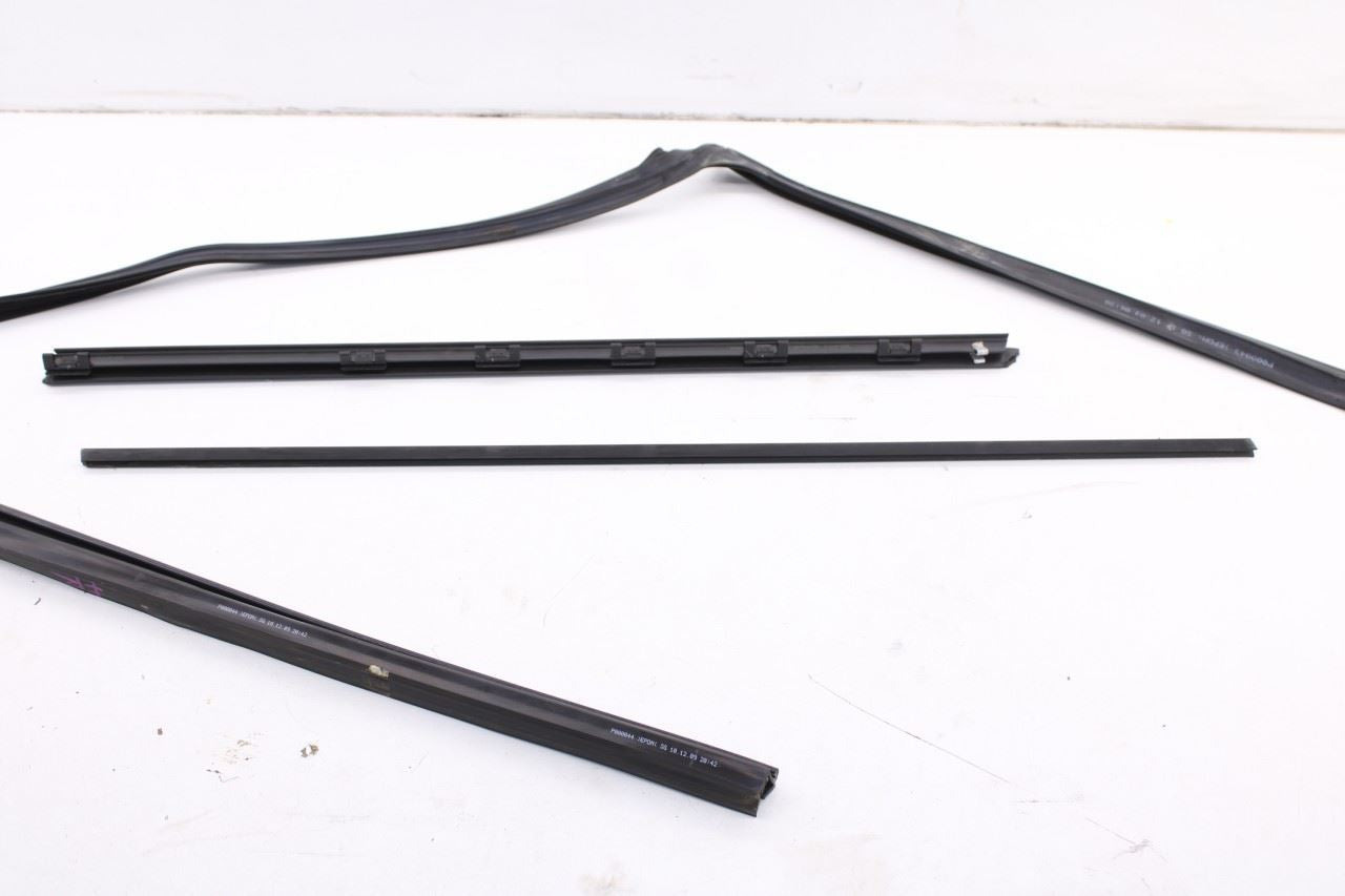 03-12 Land Rover Range Rover HSE Front RH Door Run Channel w/ Belt Weatherstrips - Alshned Auto Parts