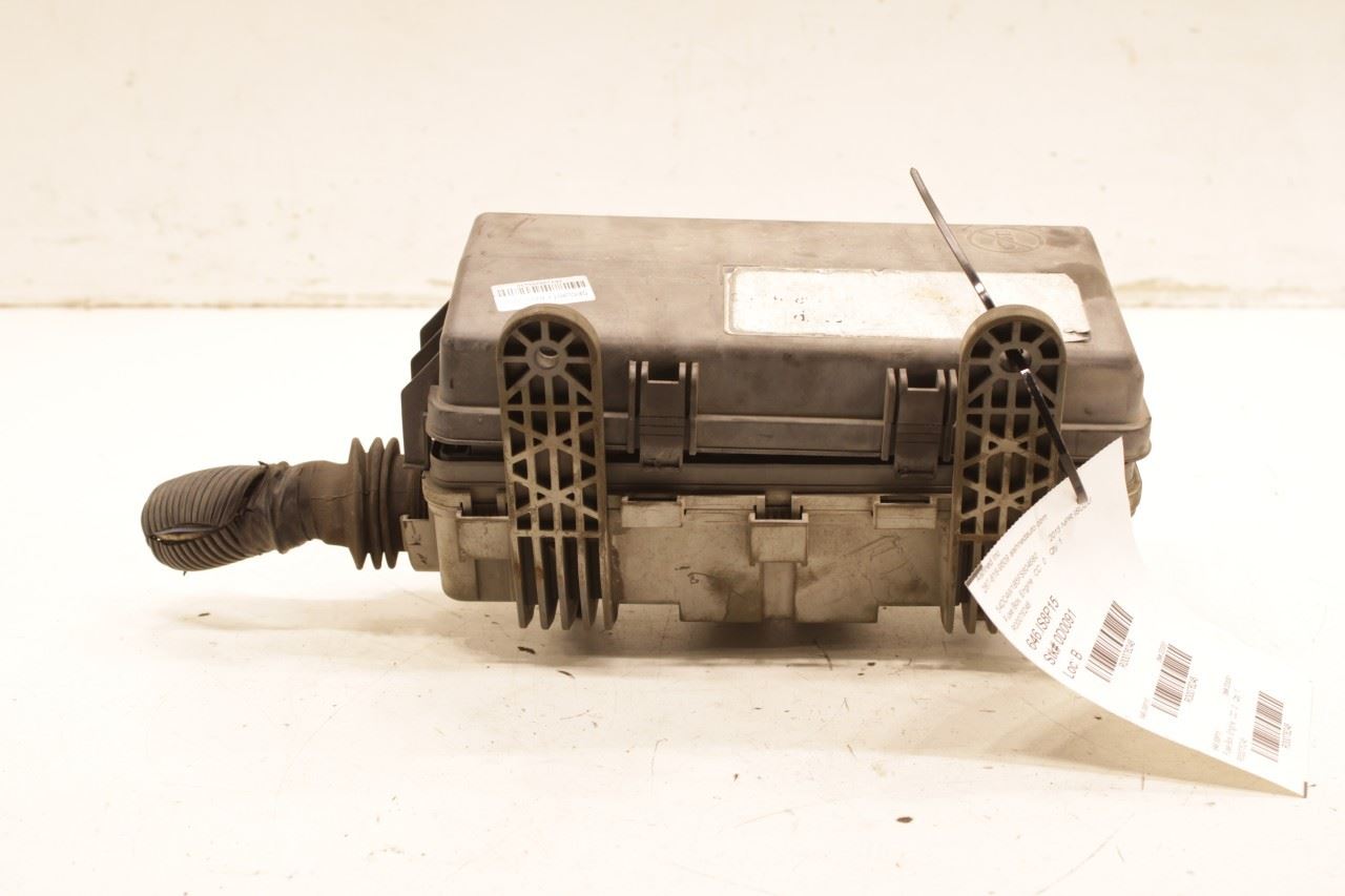 2012-2020 Isuzu NPR HD Fuse Relay Box 8-98113-687-0 OEM - Alshned Auto Parts