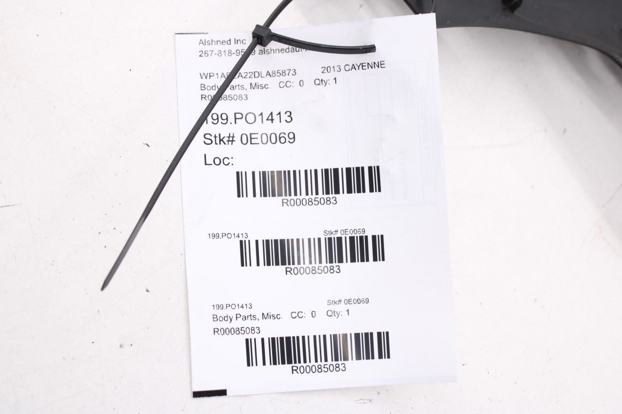 2011-18 Porsche Cayenne S Center Under Hood Engine Bay Lock Support Panel Cover9