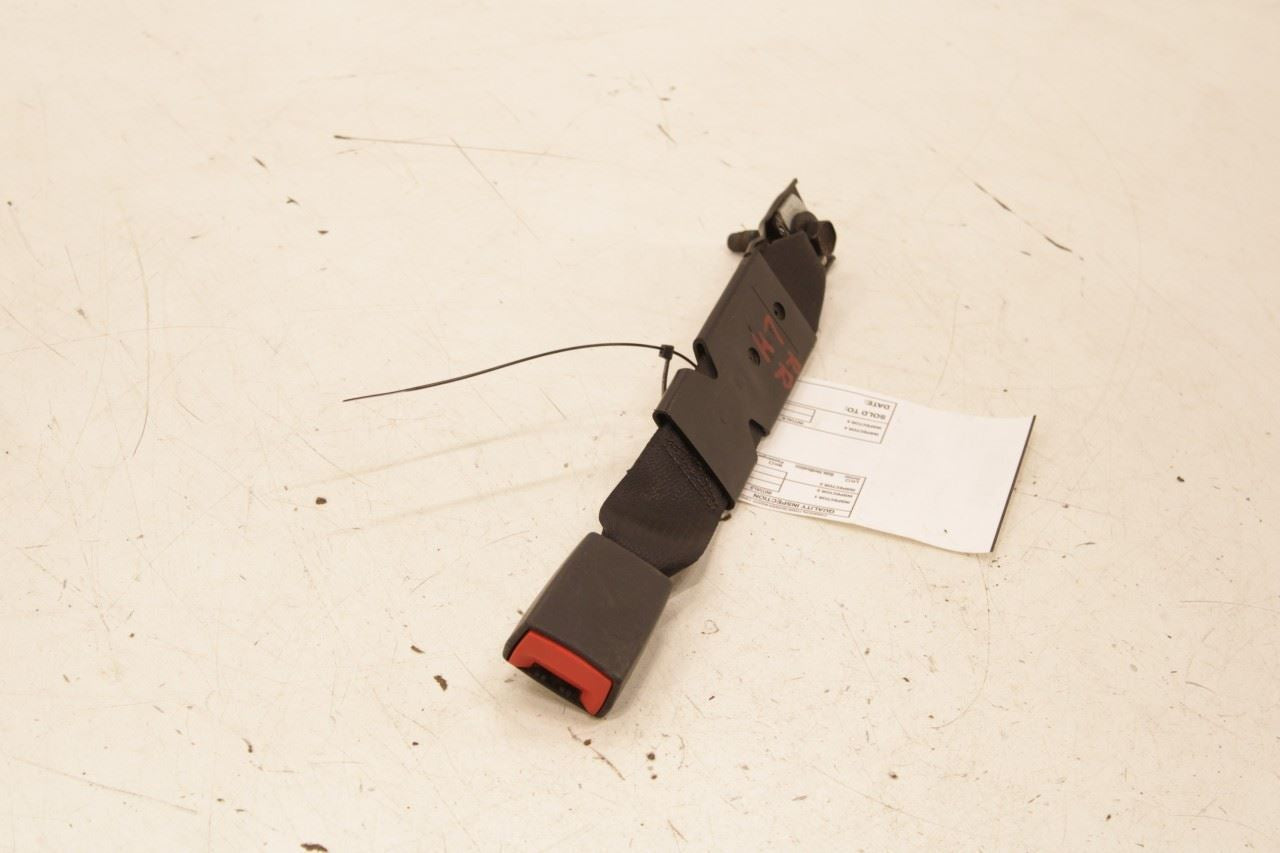 13-18 Ram 2500 Tradesman Crew Cab Rear Driver Left Side 2nd Row Seat Belt Buckle - Alshned Auto Parts
