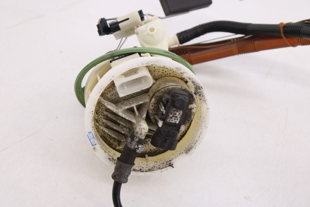 2006-2009 Mercedes-Benz CLK350 3.5L In Tank Left Fuel Pump Assembly 20947013947