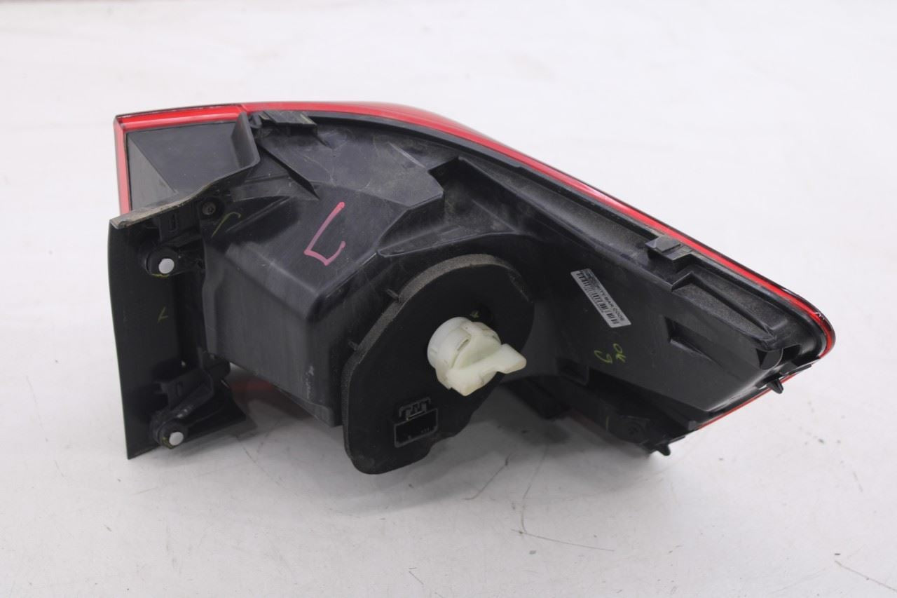 2021-24 Volkswagen Atlas SE Rear Left Driver Side Tail Light Lamp 3CN-945-095-D6