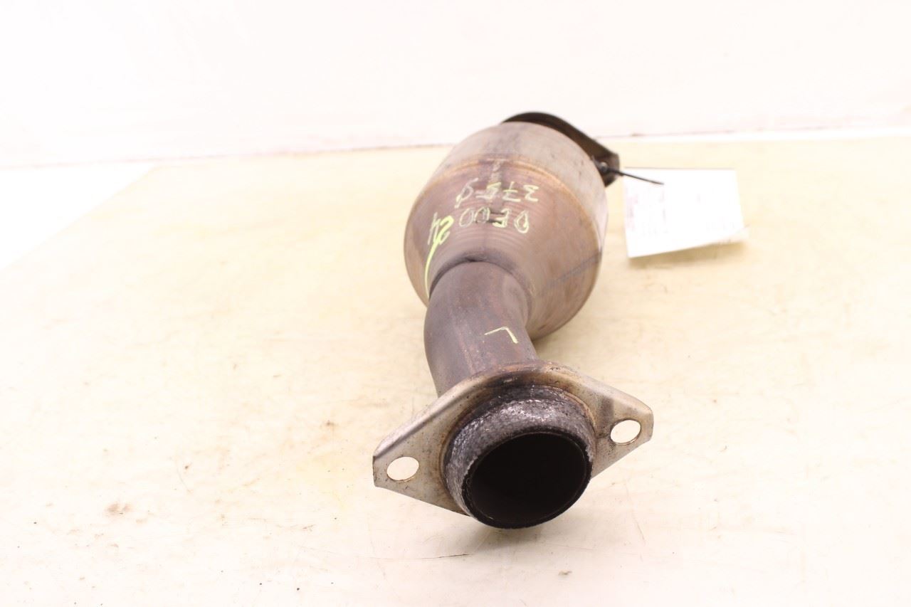 2017-2020 Toyota Sienna LE 3.5L FWD Exhaust System Pipe 17420-0P471 OEM - Alshned Auto Parts