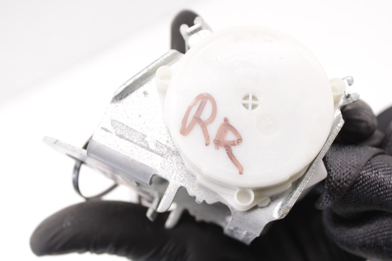 2014-18 Jeep Cherokee Limited Rear Passenger RH Side 2nd Row Seat Belt Retractor - Alshned Auto Parts