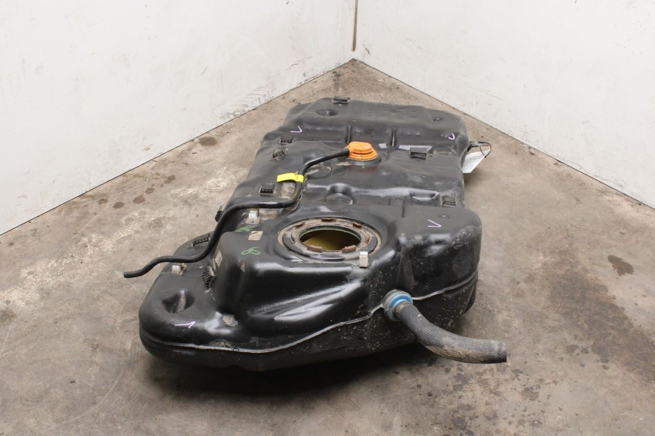 2016-2018 Kia Sorento EX 3.3L Fuel Gas Tank 18.8 US Gallons 31150-C6200 OEM - Alshned Auto Parts