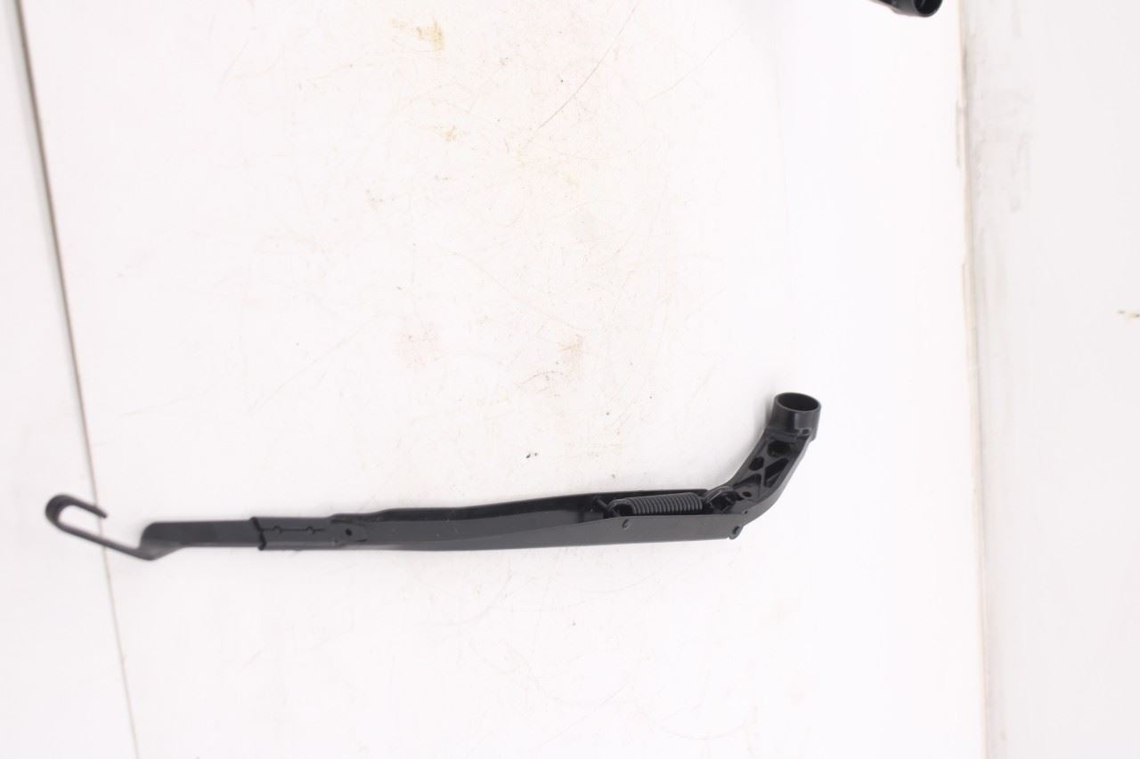 2020-2026 Toyota Corolla LE Front Right and Left Windshield Wiper Arm 85211023905